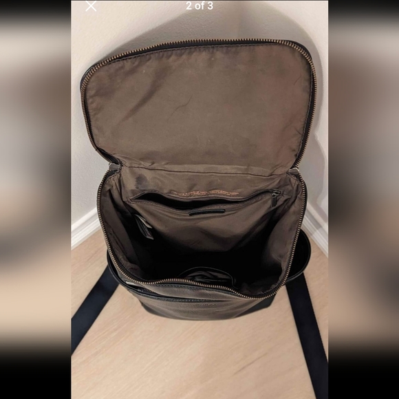 Matt & Nat Brave Backpack fits up to 15 inch laptop - Picture 2 of 3